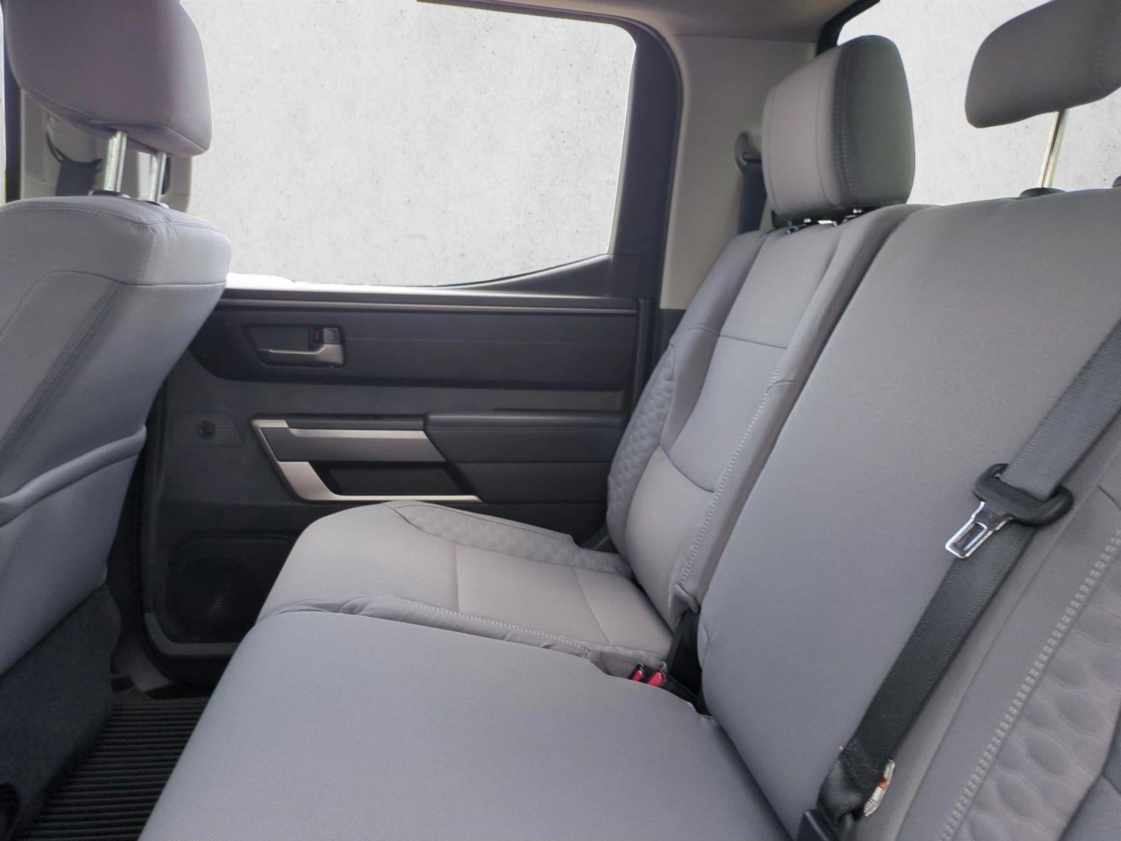 2024 Toyota Tundra 4WD 4WD SR5 CrewMax 5.5' Bed (SE)