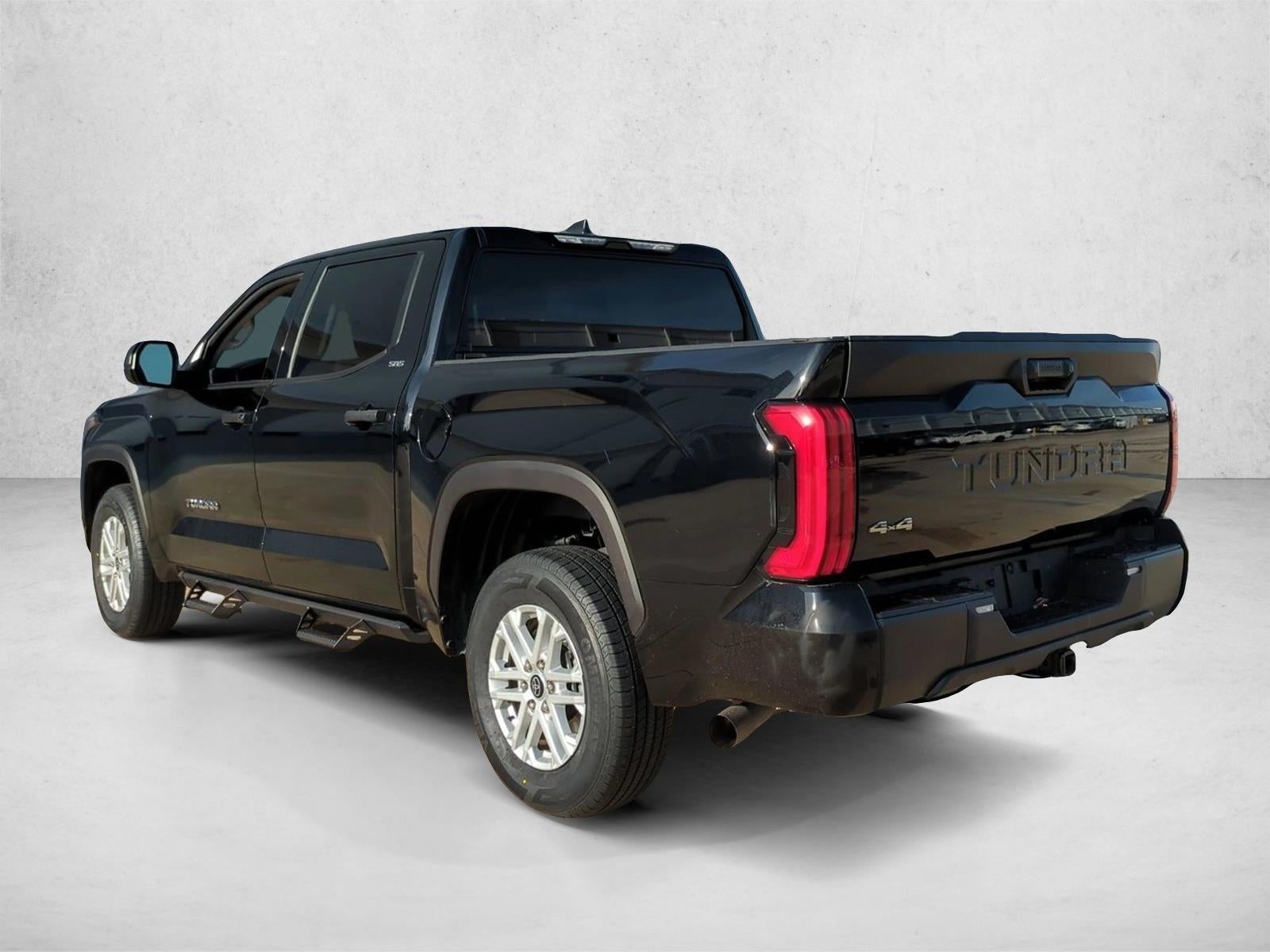 2024 Toyota Tundra 4WD 4WD SR5 CrewMax 5.5' Bed (SE)