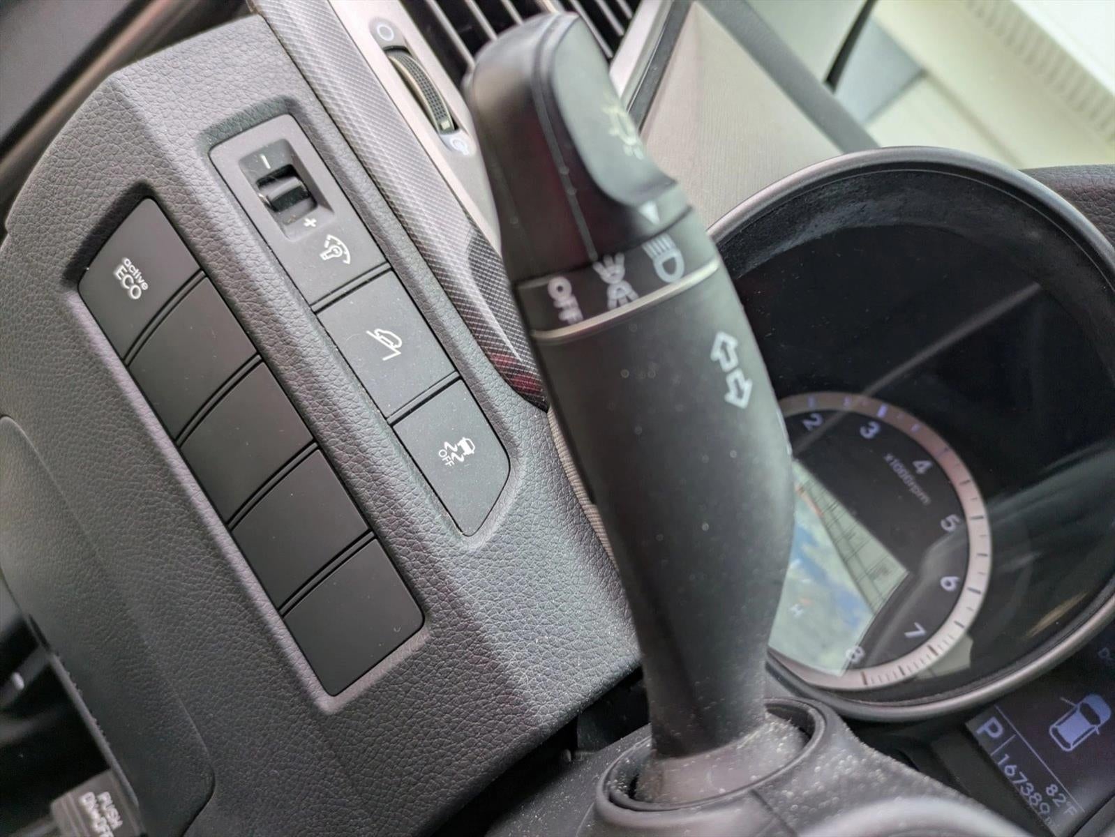 2013 Hyundai SANTA FE FWD 4dr Sport