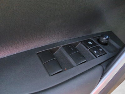 2022 Toyota Corolla Cross L 2WD (Natl)