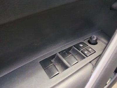 2024 Toyota Corolla Cross LE 2WD (Natl)