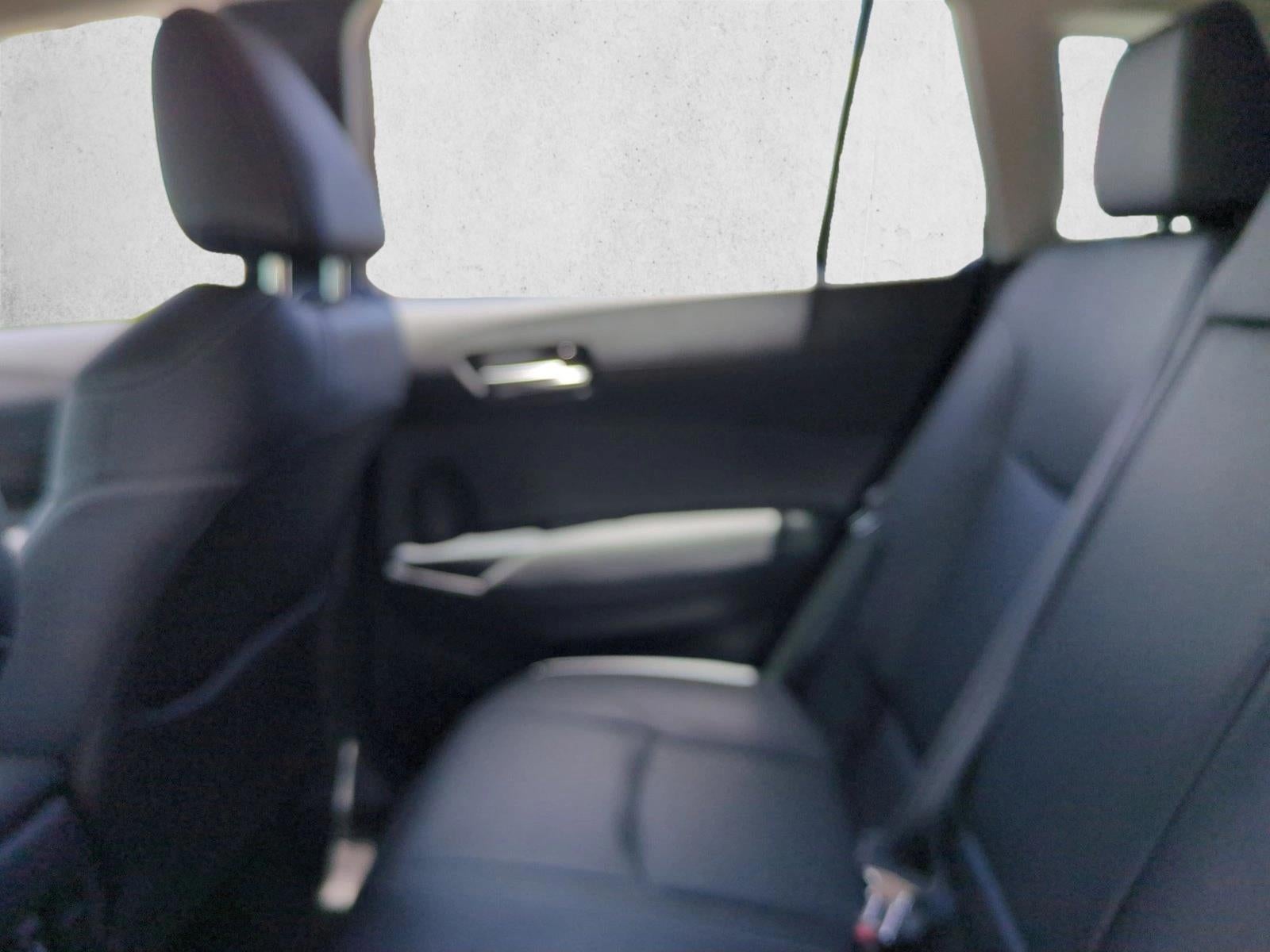 2023 Toyota Corolla Cross XLE 2WD (Natl)