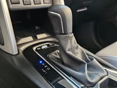 2025 Toyota Corolla Cross Hybrid SE 4WD (Natl)