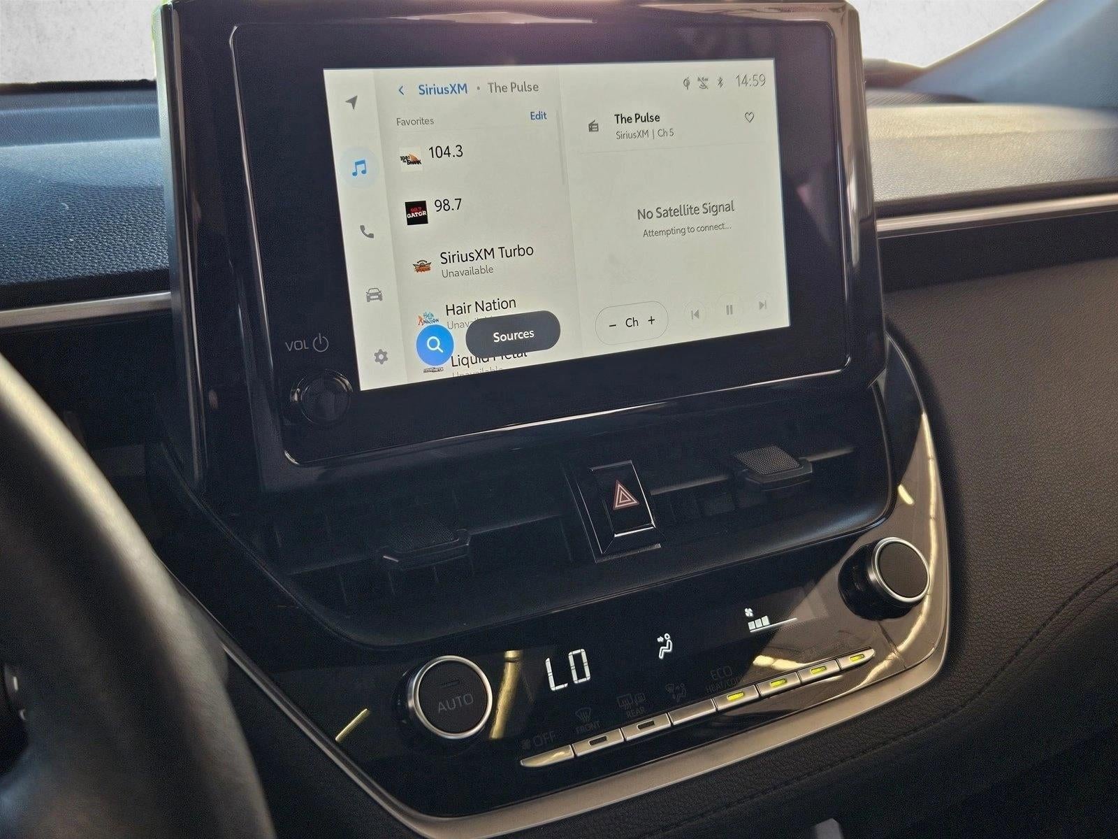 2025 Toyota Corolla Cross Hybrid SE 4WD (Natl)