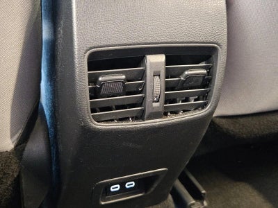 2025 Toyota Corolla Cross Hybrid SE 4WD (Natl)