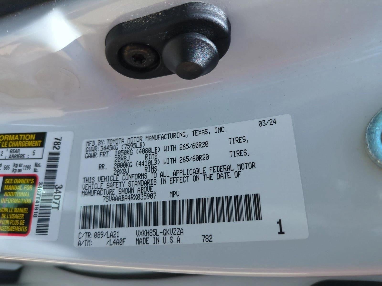 2024 Toyota Sequoia Platinum 4WD (Natl)