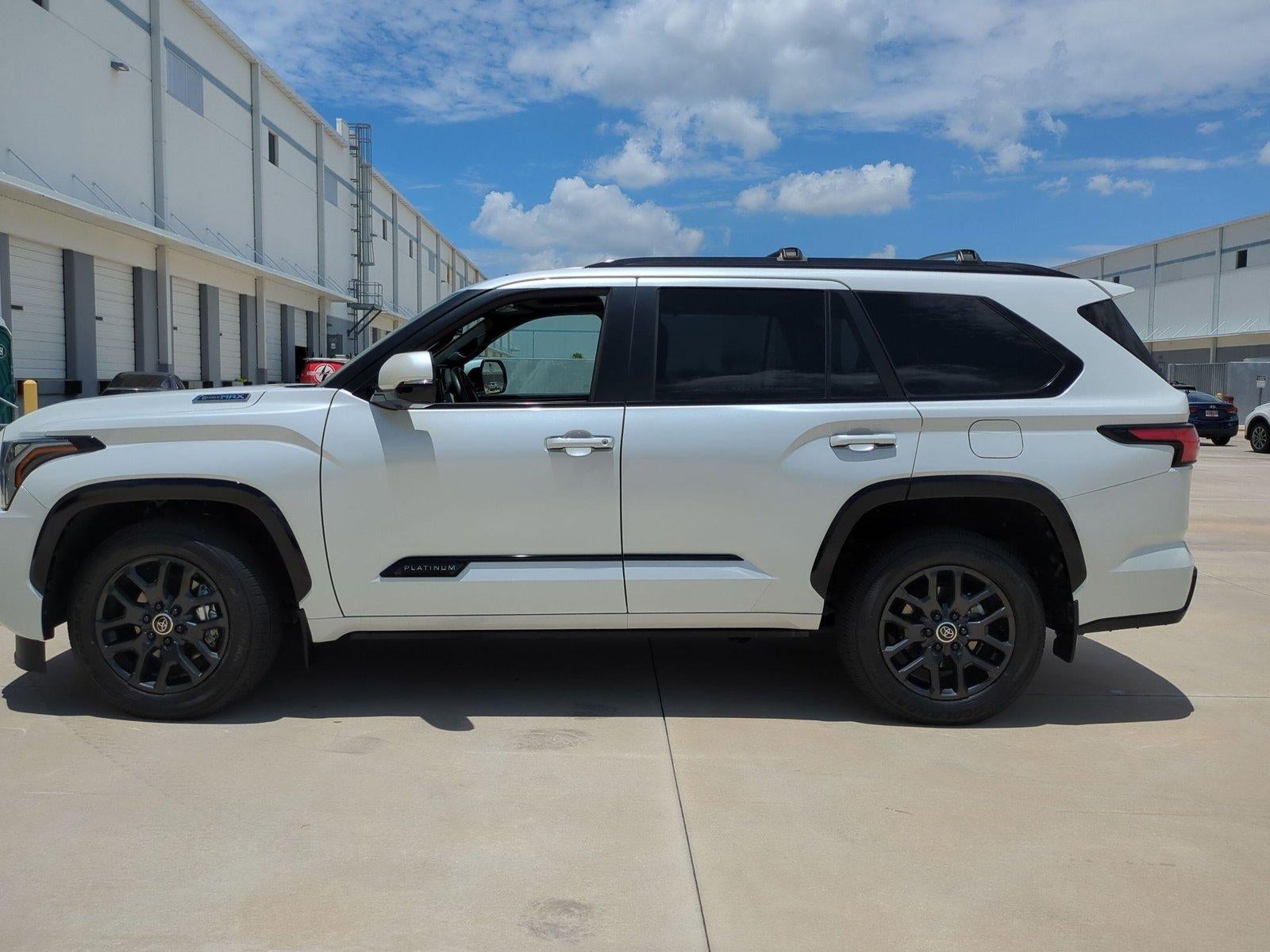 2024 Toyota Sequoia Platinum 4WD (Natl)