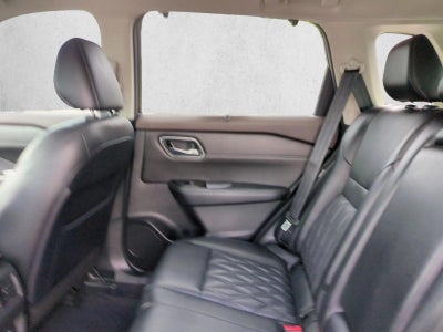 2022 Nissan Rogue FWD Platinum