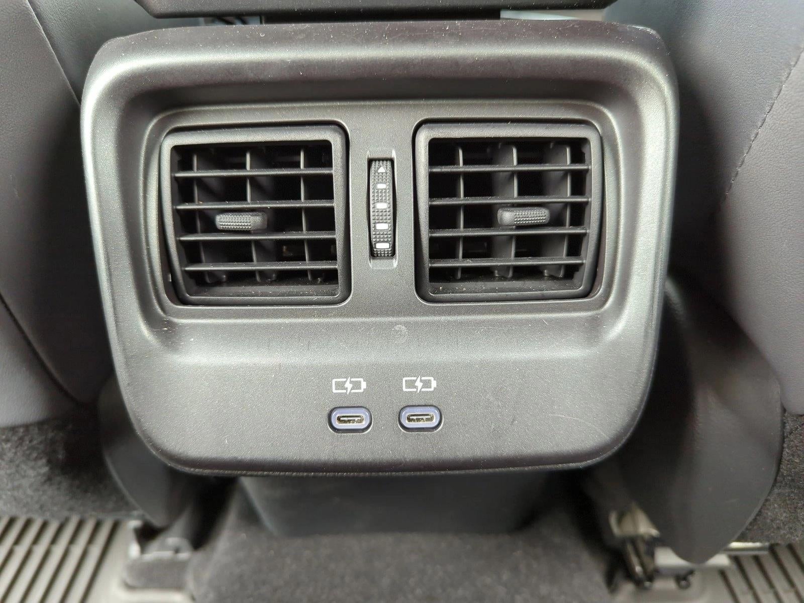 2023 Toyota Crown Limited AWD (Natl)