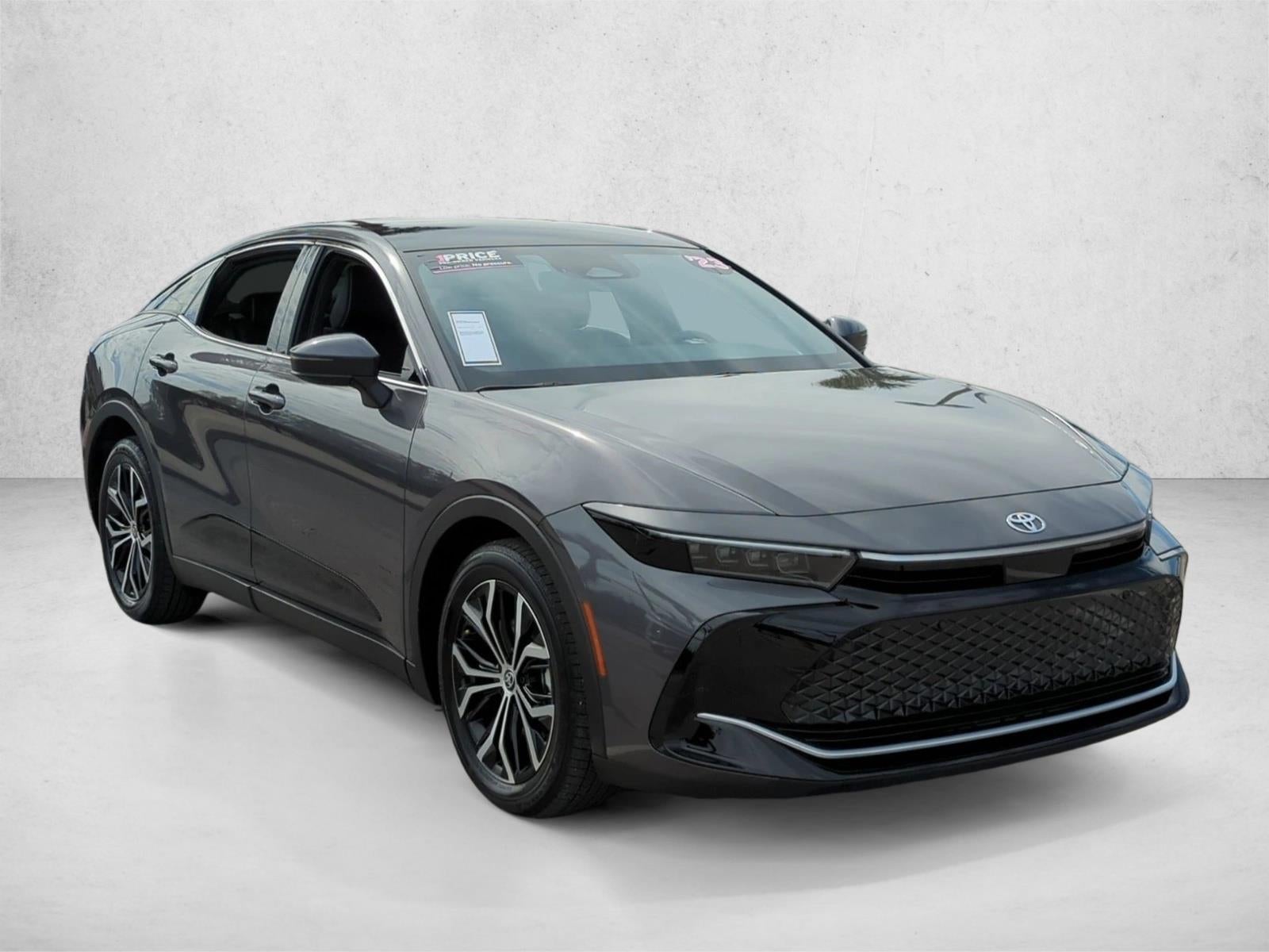 2023 Toyota Crown Limited AWD (Natl)