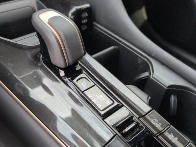 2024 Toyota Crown XLE AWD (Natl)