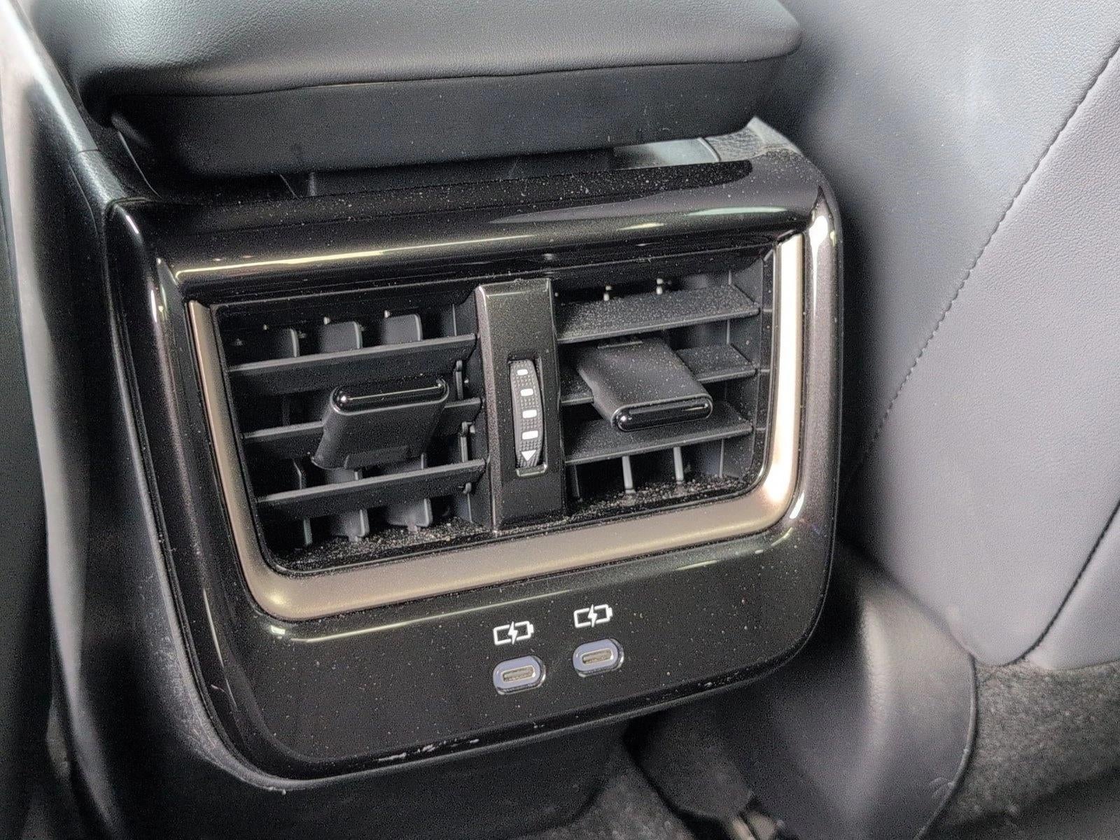 2024 Toyota Crown XLE AWD (Natl)