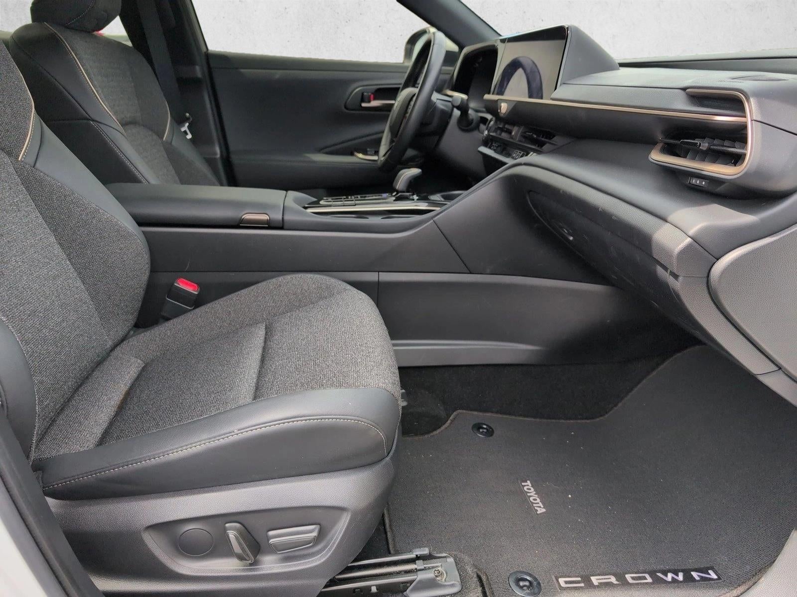 2024 Toyota Crown XLE AWD (Natl)