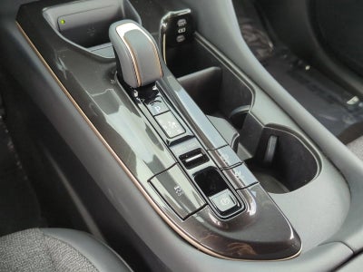 2024 Toyota Crown XLE AWD (Natl)