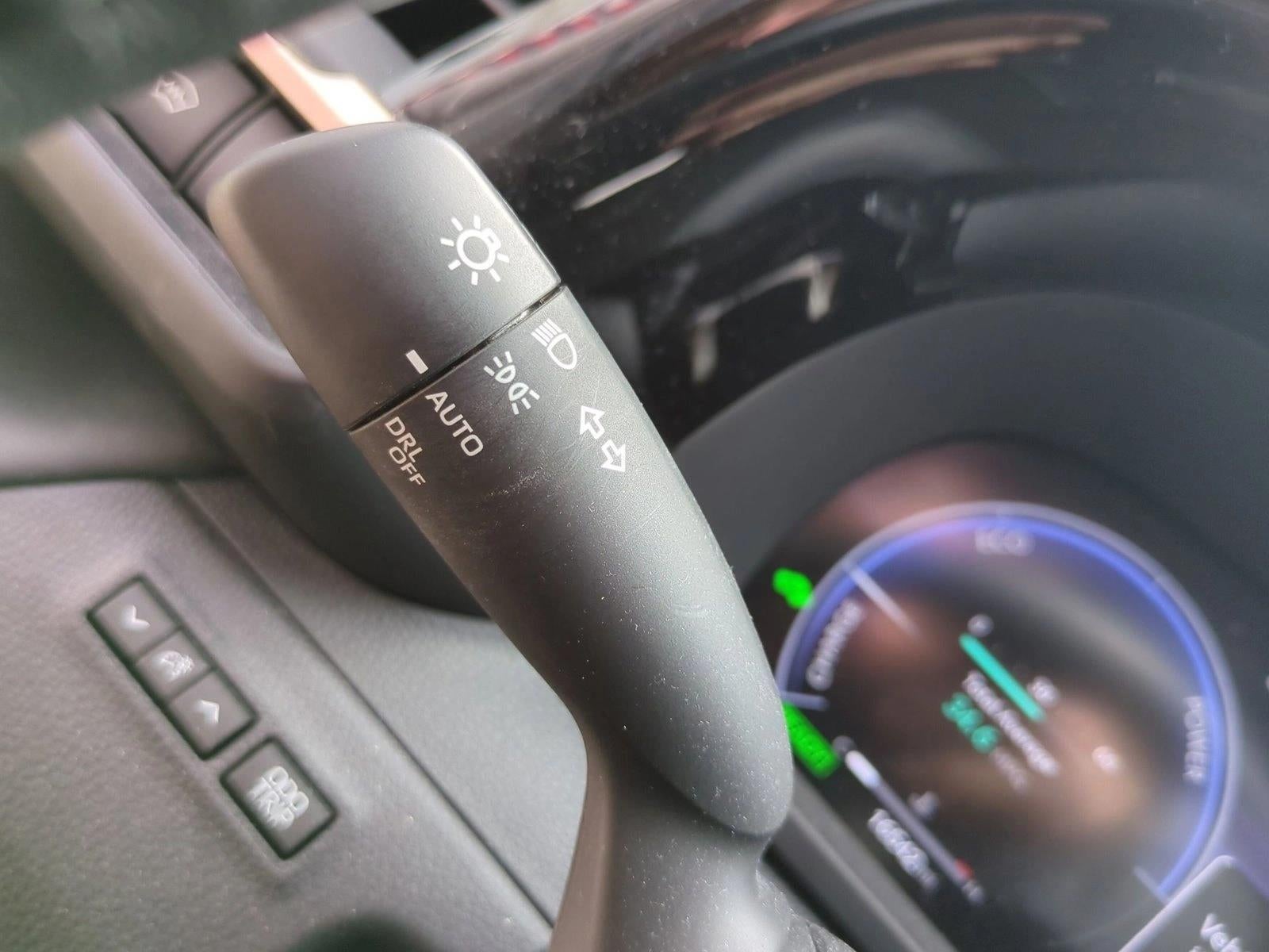 2024 Toyota Crown XLE AWD (Natl)