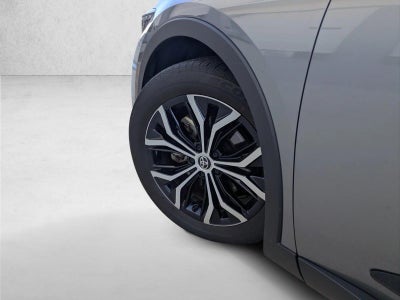 2023 Toyota Crown Limited AWD (Natl)