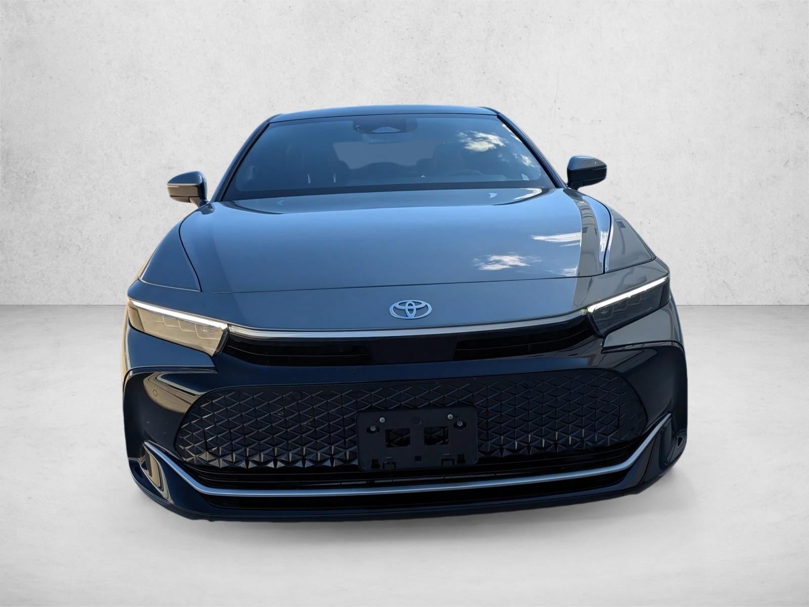 2023 Toyota Crown Limited AWD (Natl)