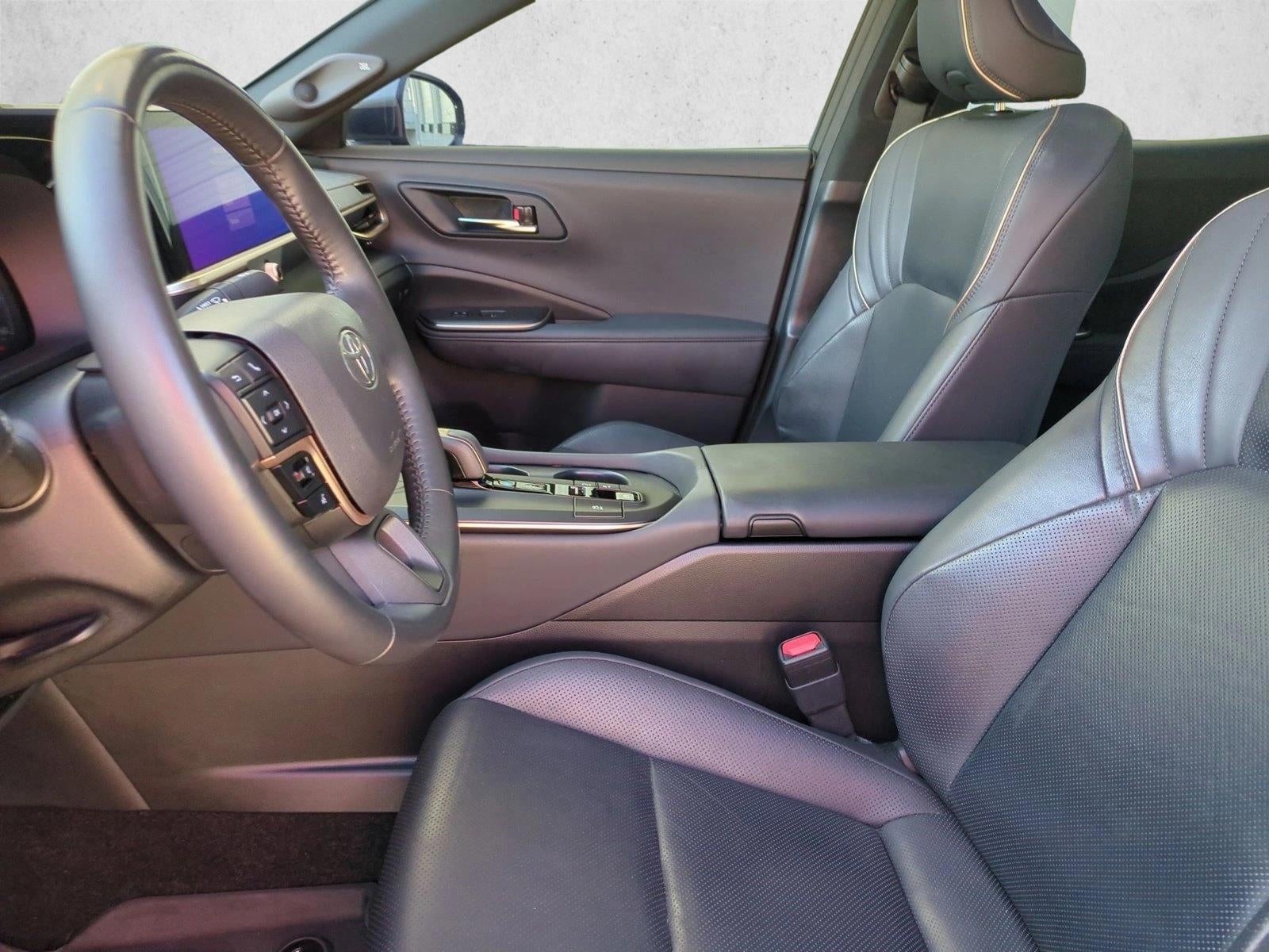 2023 Toyota Crown Limited AWD (Natl)