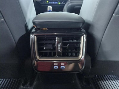 2026 Toyota Crown Signia Limited AWD (Natl)