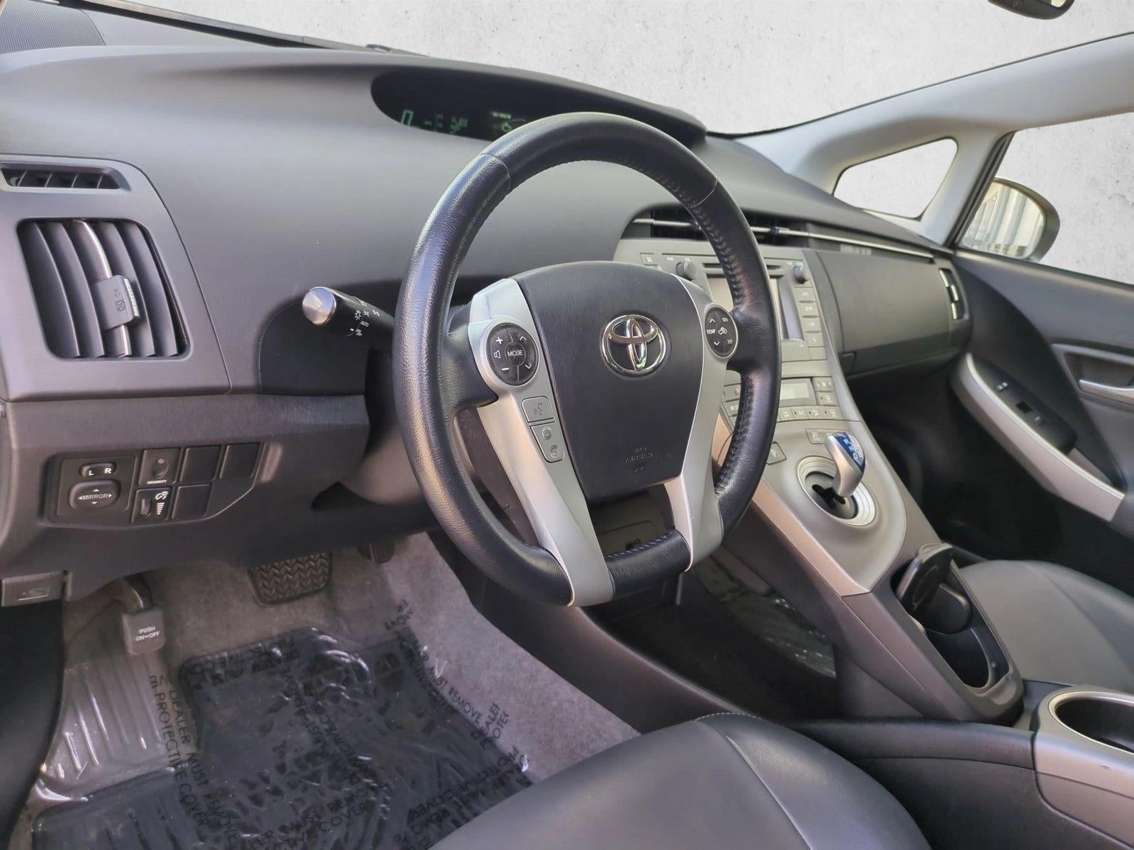 2014 Toyota Prius 5dr HB Five (Natl)