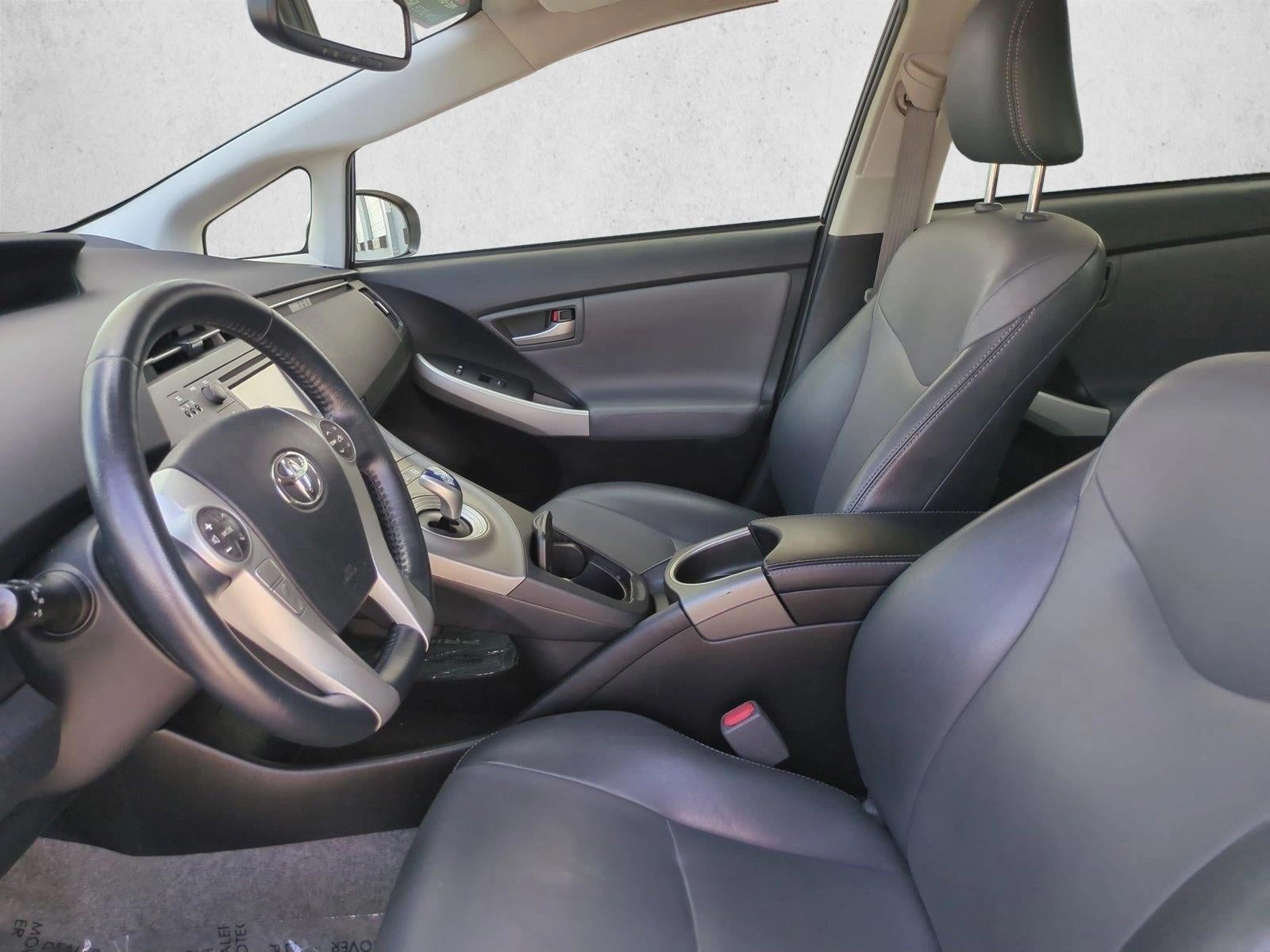 2014 Toyota Prius 5dr HB Five (Natl)