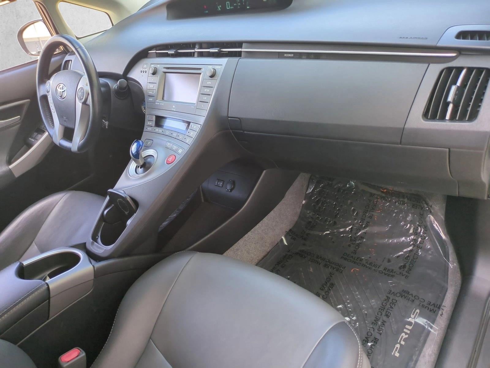 2014 Toyota Prius 5dr HB Five (Natl)