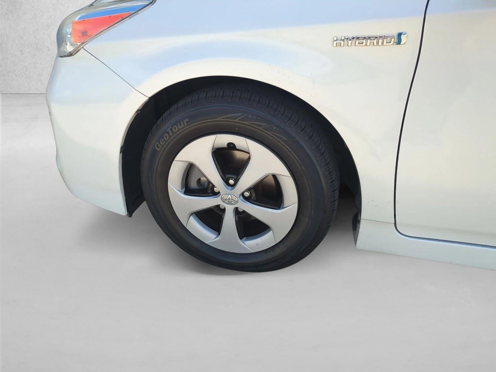 2014 Toyota Prius 5dr HB Five (Natl)