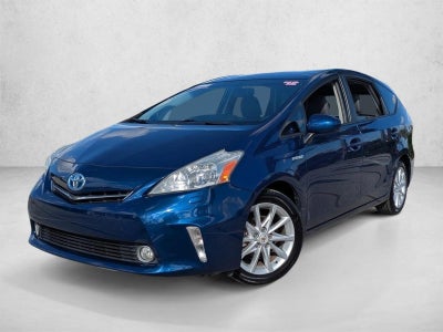 2012 Toyota Prius v 5dr Wgn Five (Natl)