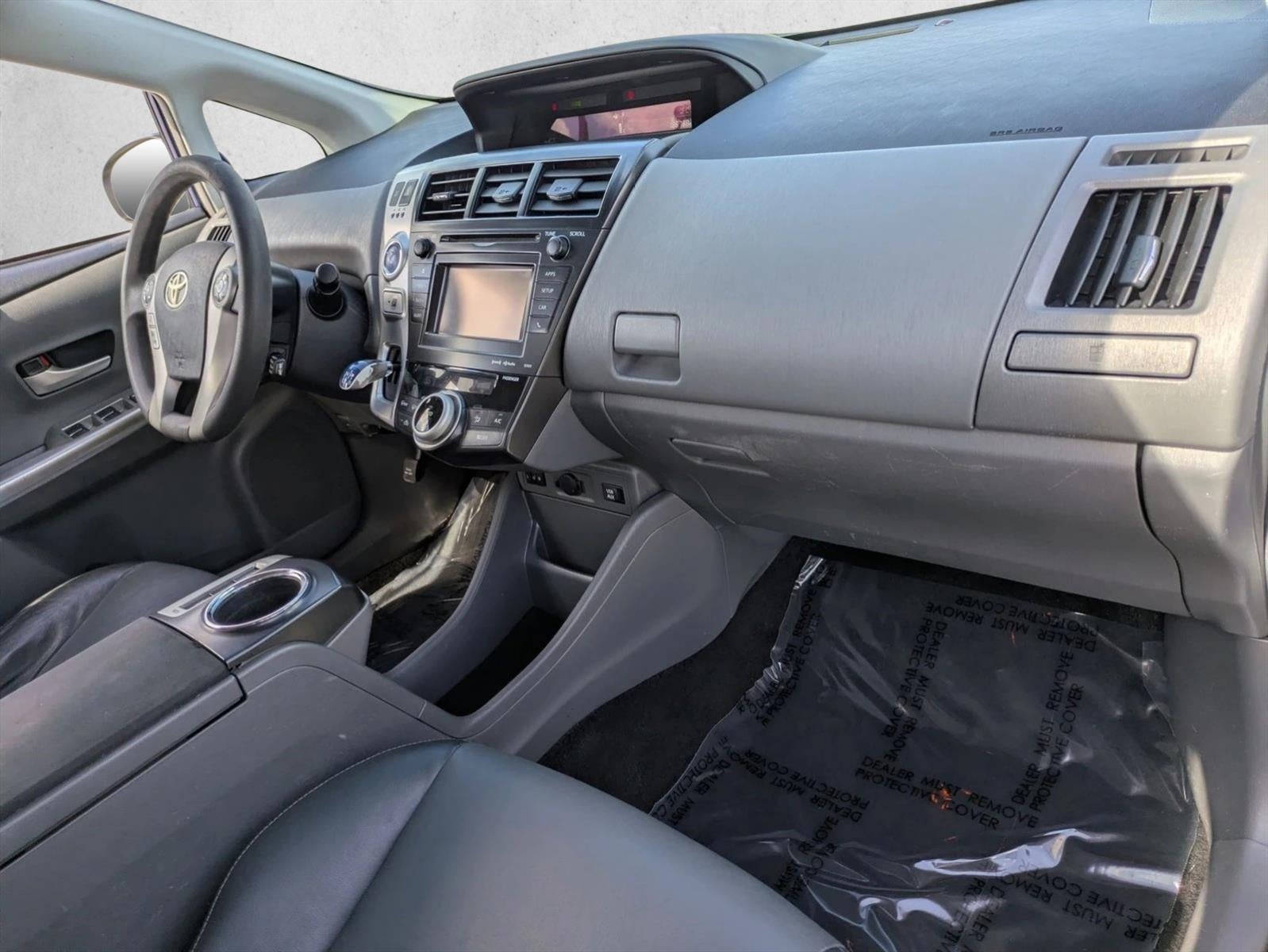 2012 Toyota Prius v 5dr Wgn Five (Natl)