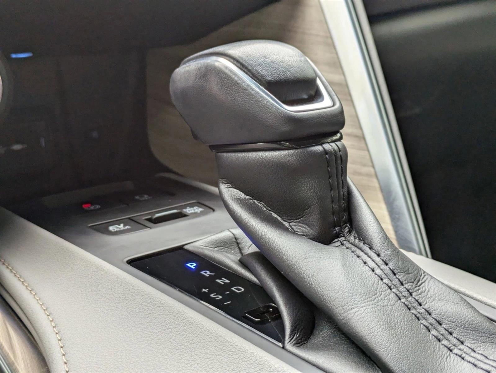 2021 Toyota Venza Limited AWD (GS)