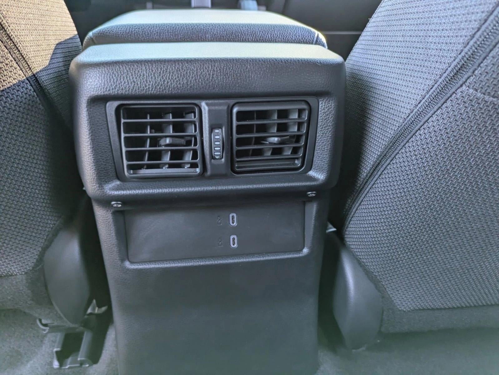 2025 Toyota 4Runner SR5 2WD (Natl)