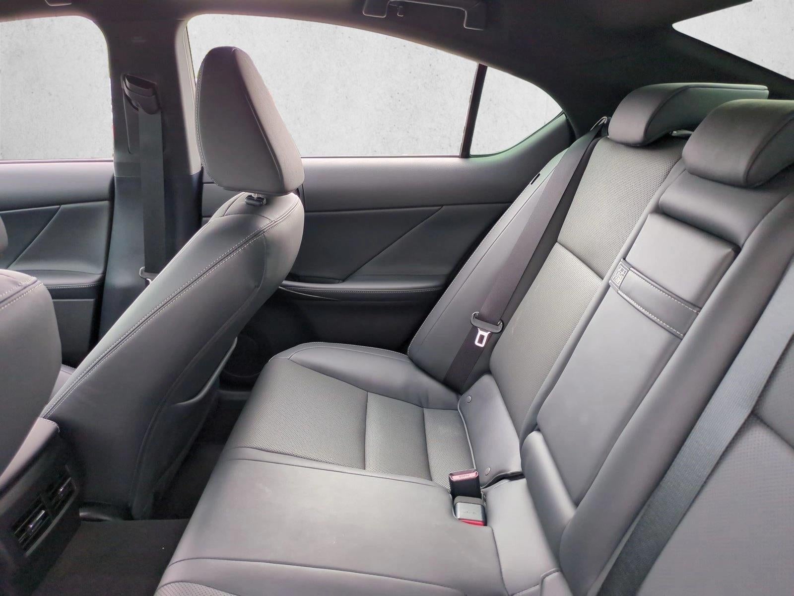 2025 Lexus IS 350 F SPORT Design RWD