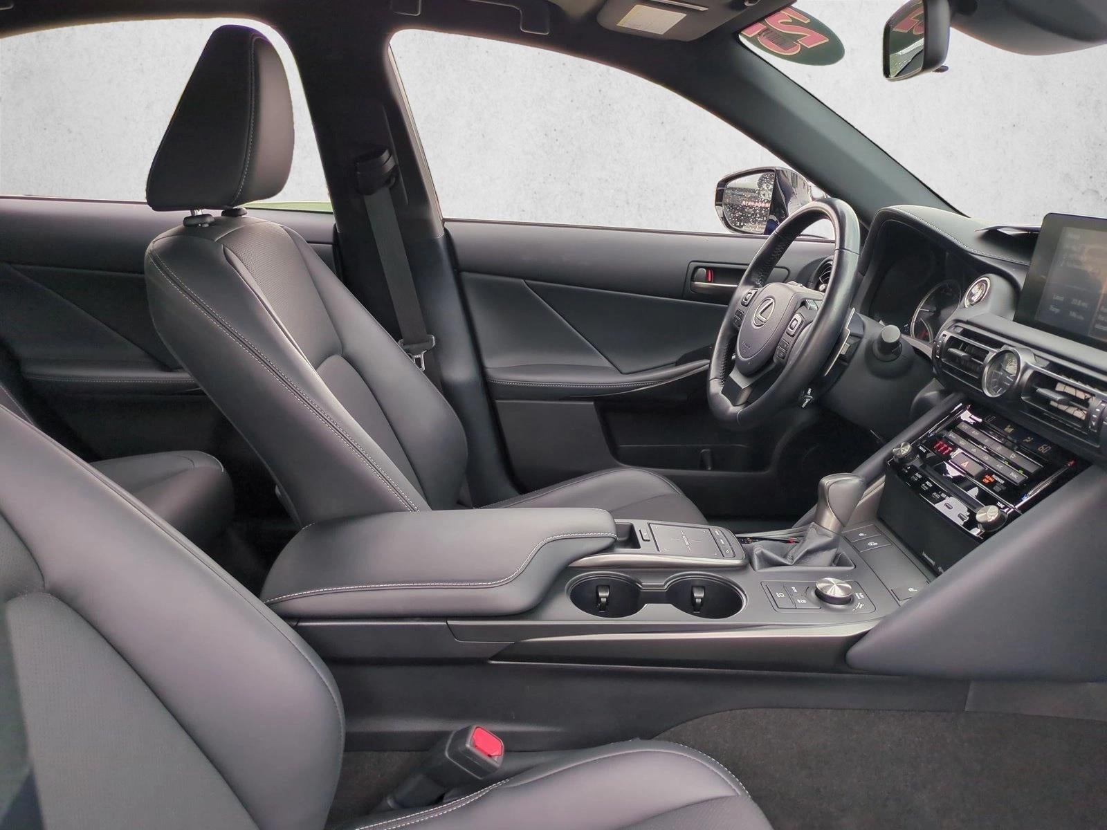 2025 Lexus IS 350 F SPORT Design RWD