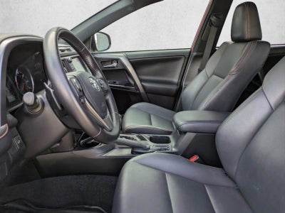 2017 Toyota RAV4 SE FWD (Natl)