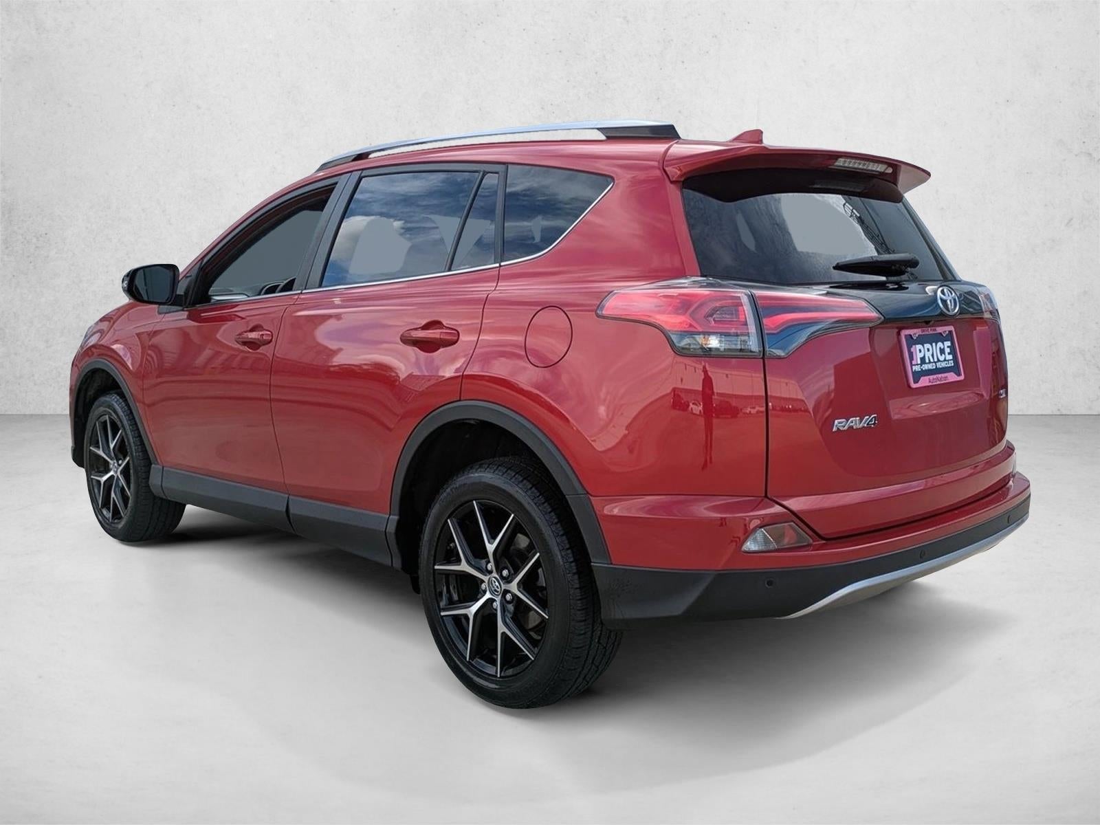 2017 Toyota RAV4 SE FWD (Natl)