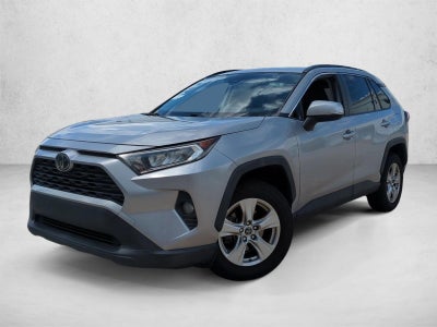2019 Toyota RAV4 XLE FWD (GS)