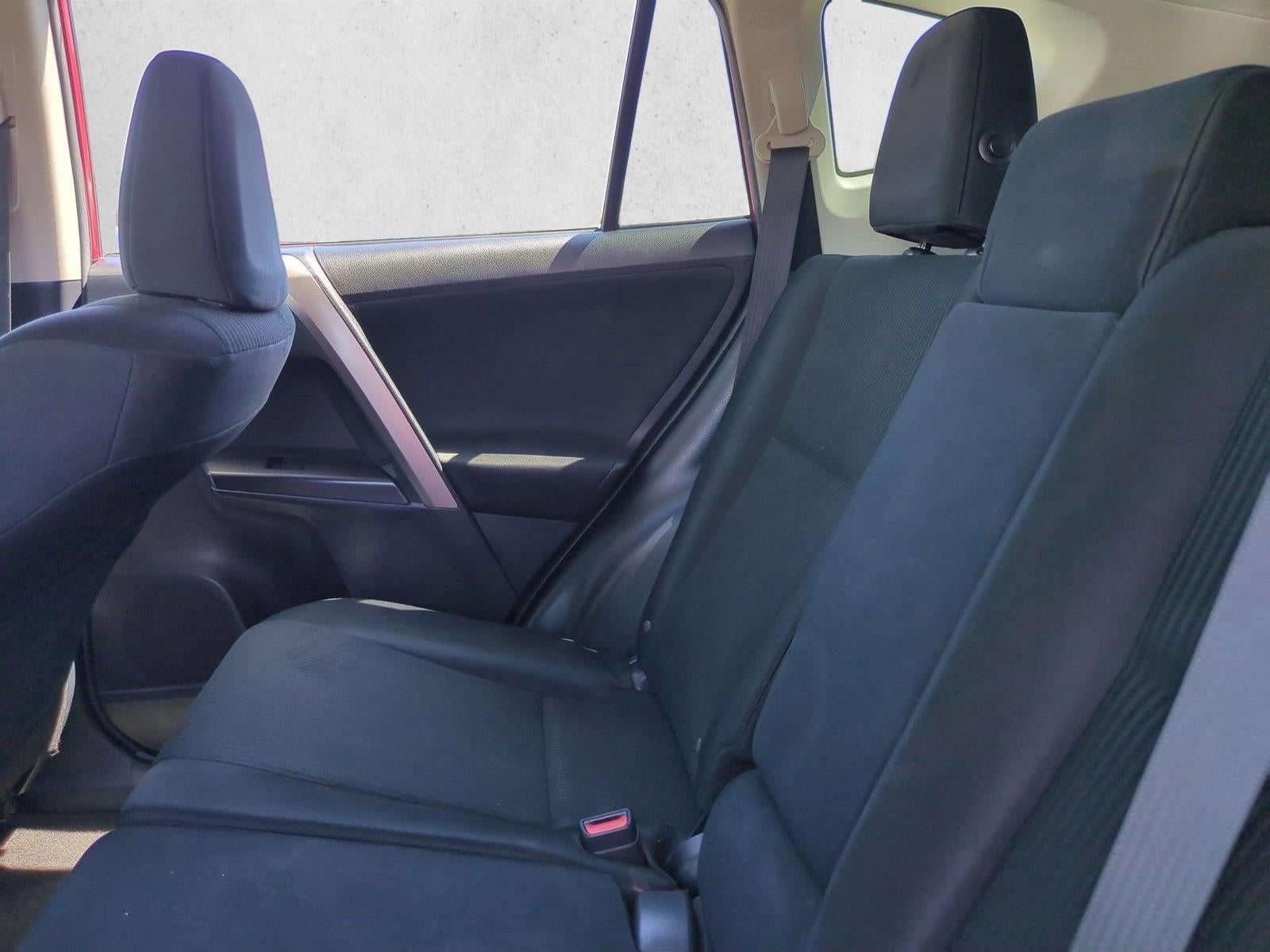 2016 Toyota RAV4 FWD 4dr LE (GS)