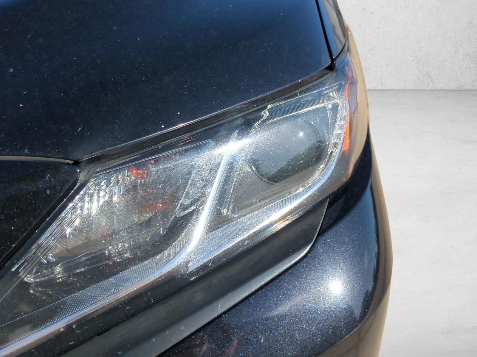 2018 Toyota Camry SE Auto (SE)