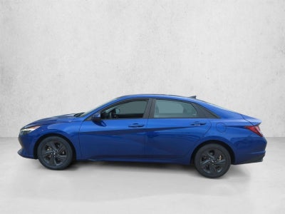 2022 Hyundai ELANTRA SEL IVT