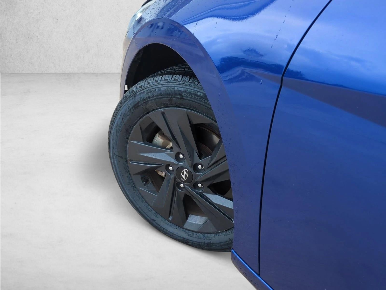 2022 Hyundai ELANTRA SEL IVT