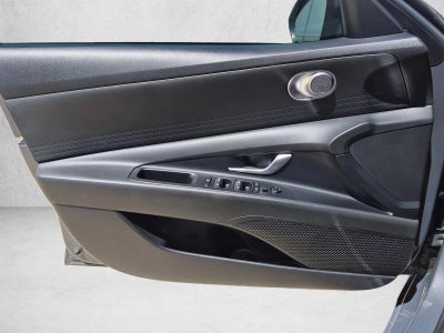 2023 Hyundai ELANTRA SEL IVT