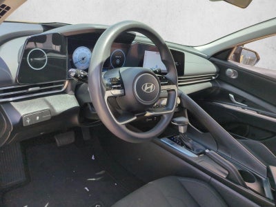 2024 Hyundai ELANTRA SEL IVT