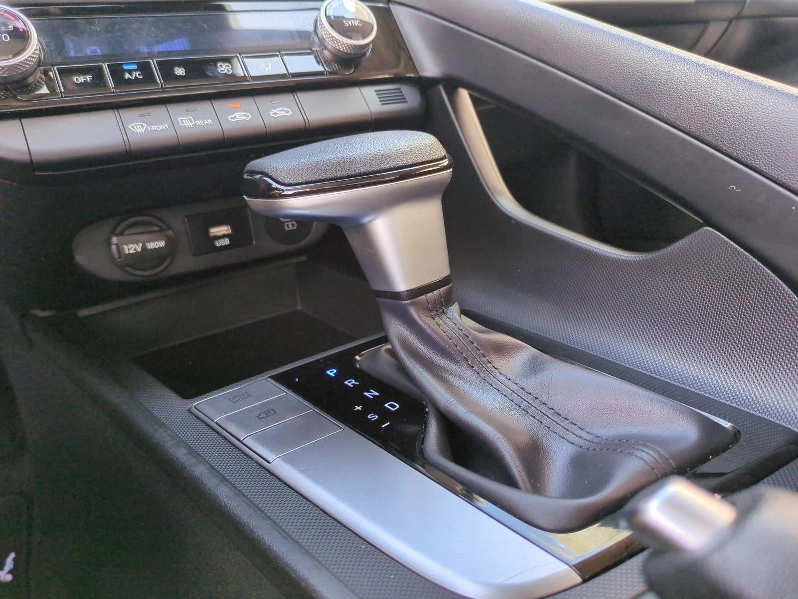 2024 Hyundai ELANTRA SEL IVT