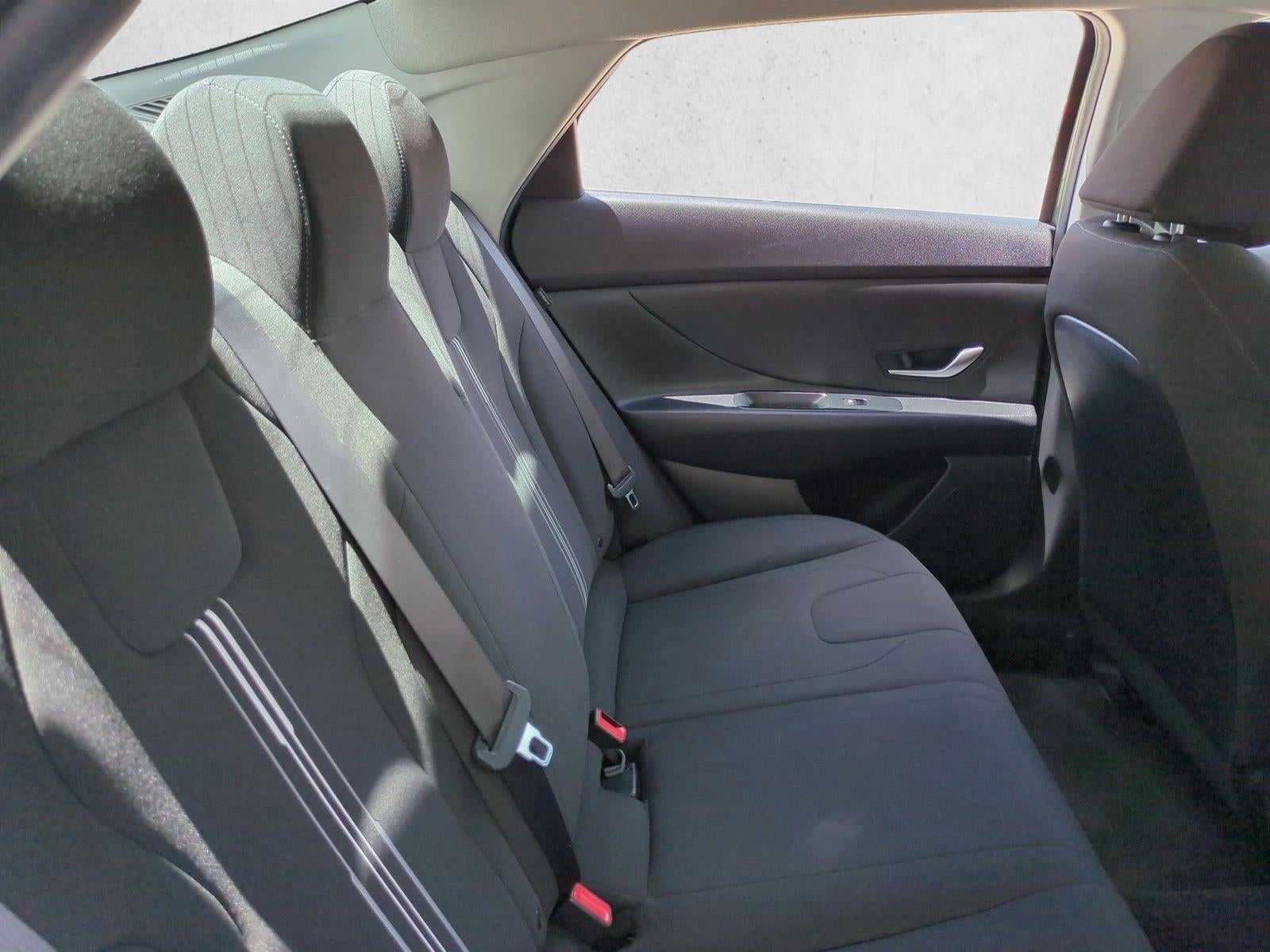 2024 Hyundai ELANTRA SEL IVT