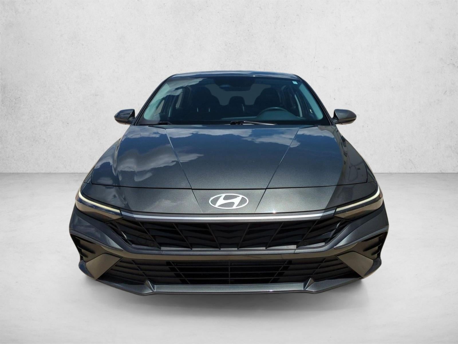 2024 Hyundai ELANTRA SEL IVT