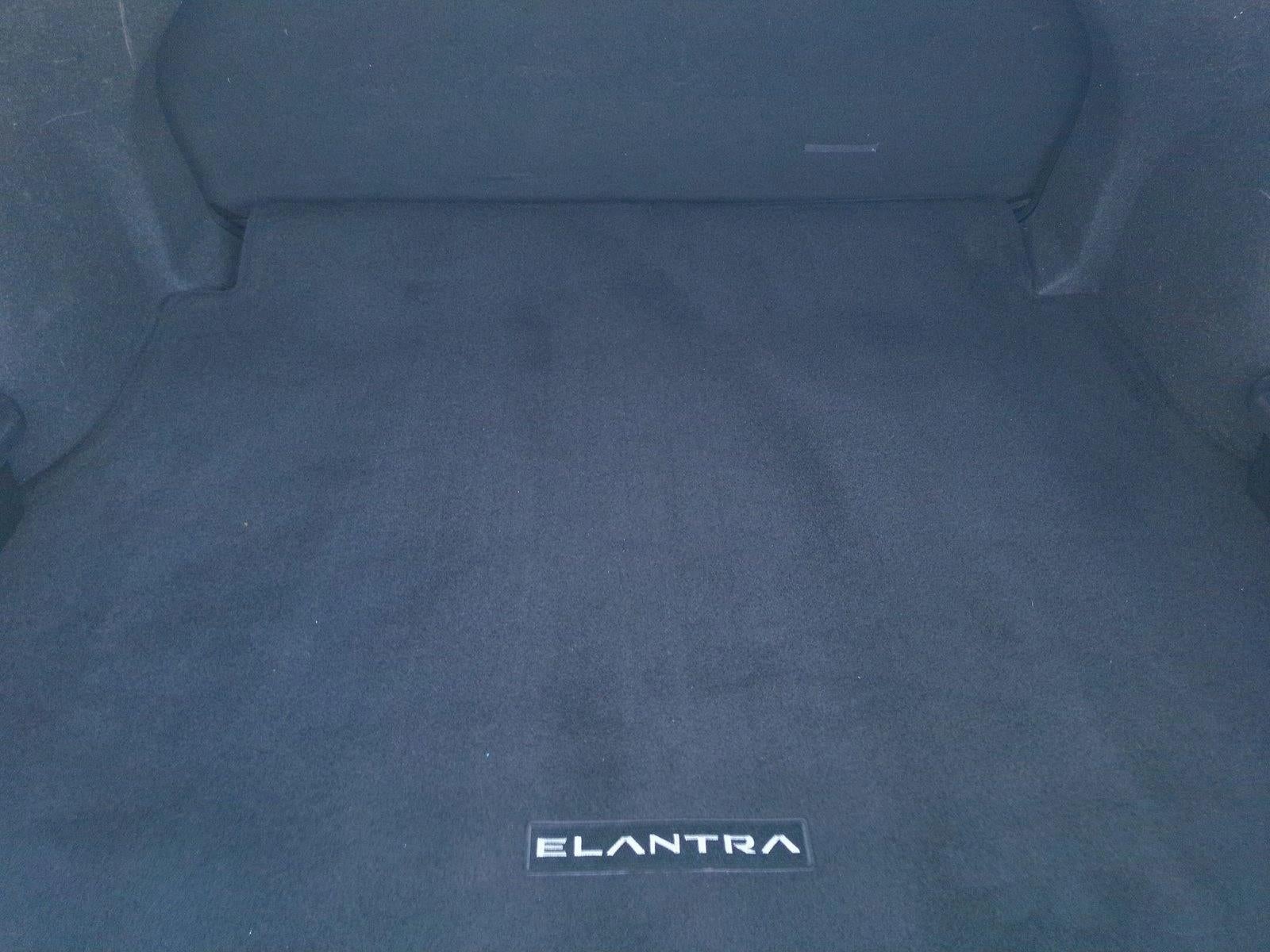 2024 Hyundai ELANTRA SEL IVT