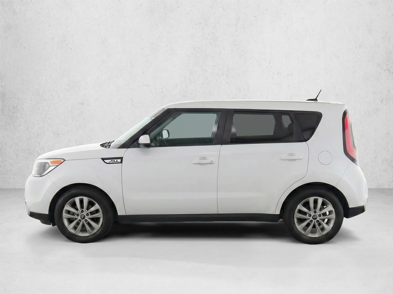 2017 Kia Soul + Auto