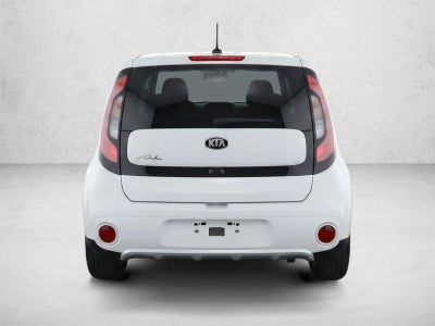 2017 Kia Soul + Auto