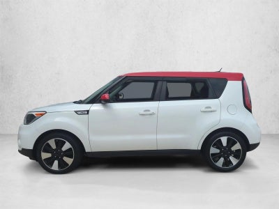 2017 Kia Soul + Auto