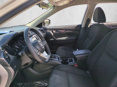 2018 Nissan Rogue FWD SV